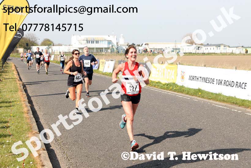 North Tyneside 10k Road Race, Whitley Bay. Photo:  David T. Hewitson/Sports for All Pics